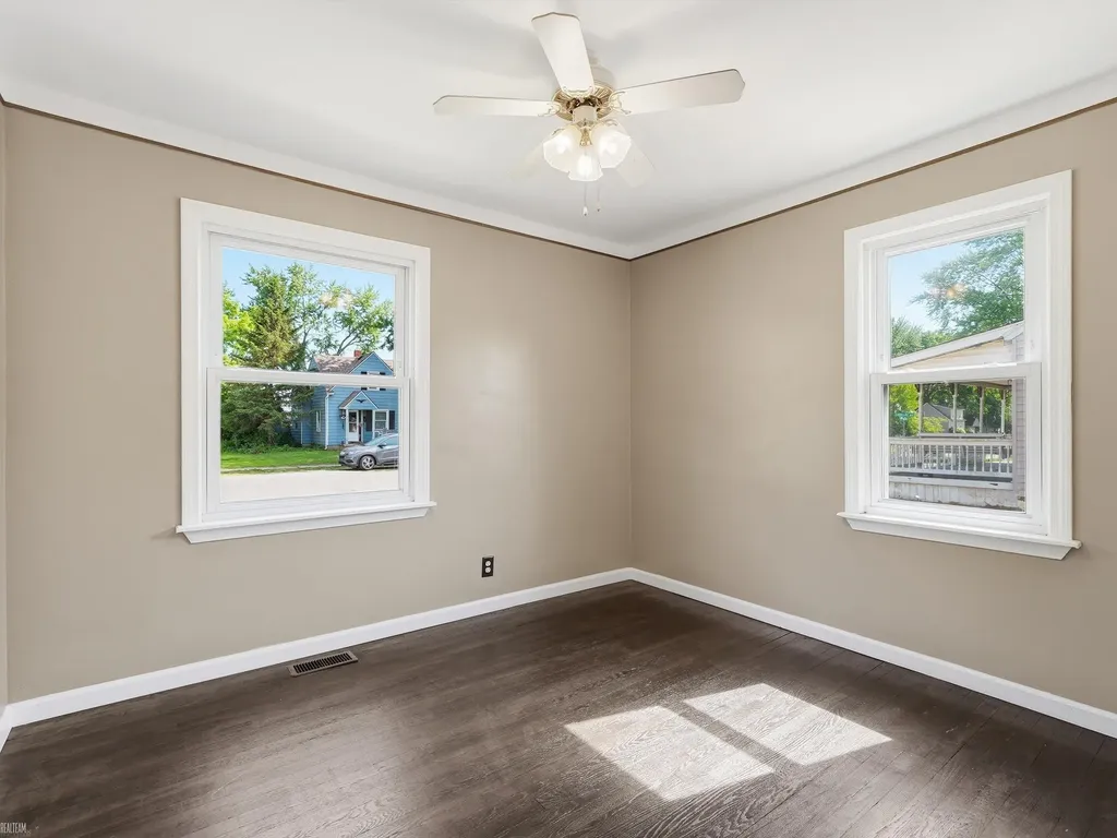 32629 Donnelly Street Garden City City MI 48135