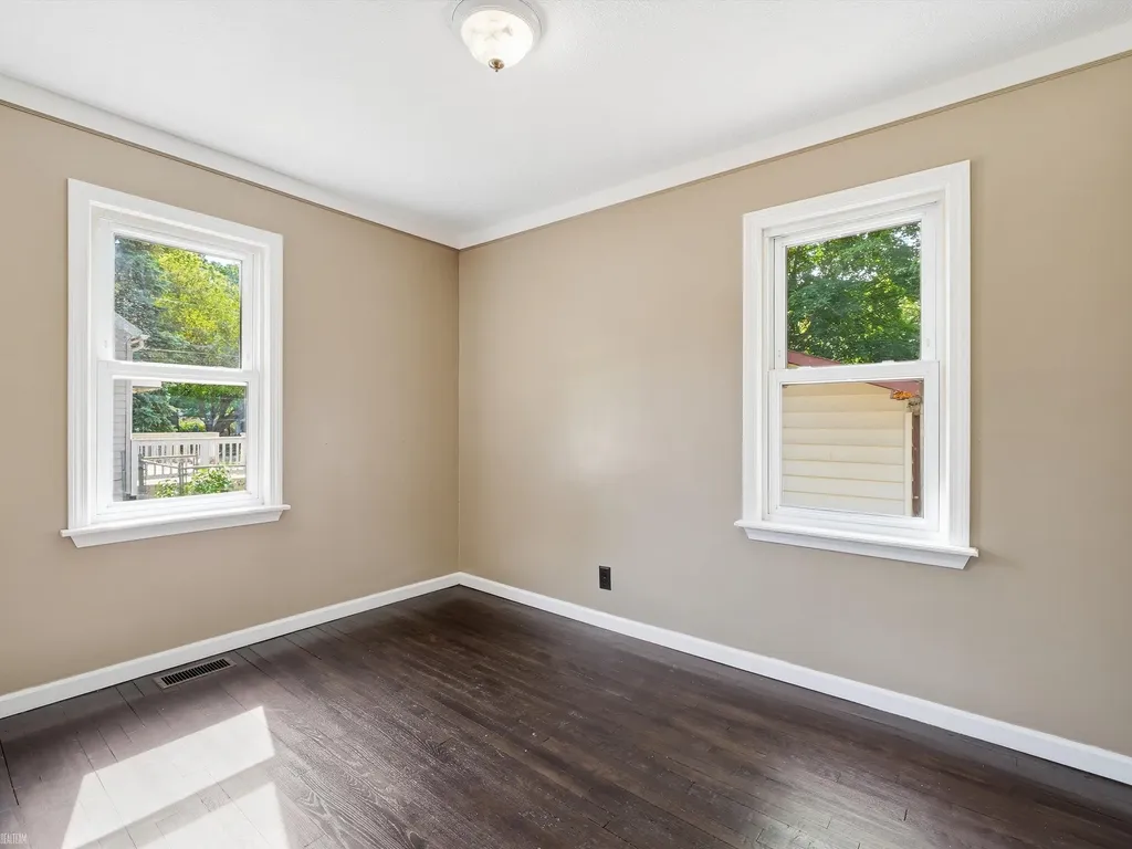 32629 Donnelly Street Garden City City MI 48135
