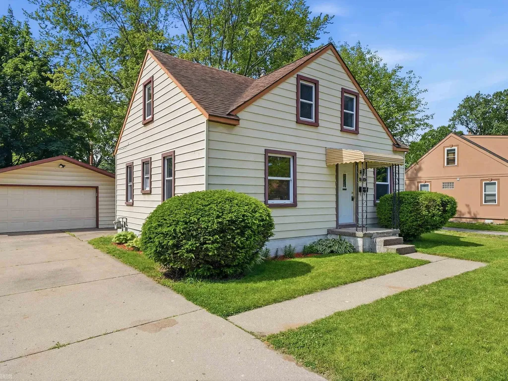 32629 Donnelly Street Garden City City MI 48135