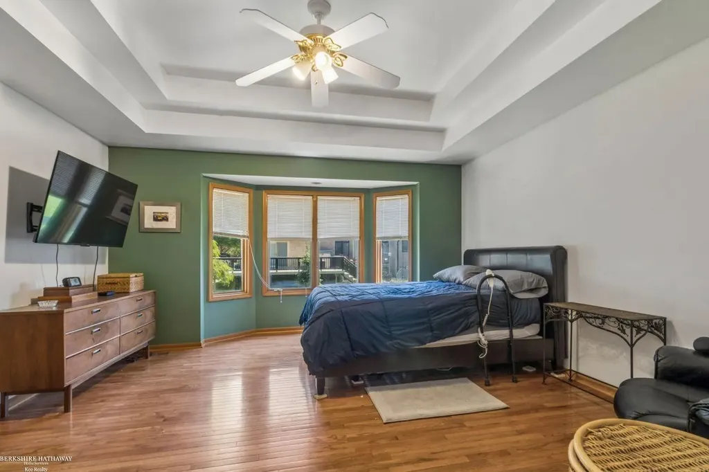 52688 Clinton Oak Lane Shelby Charter Township MI 48316