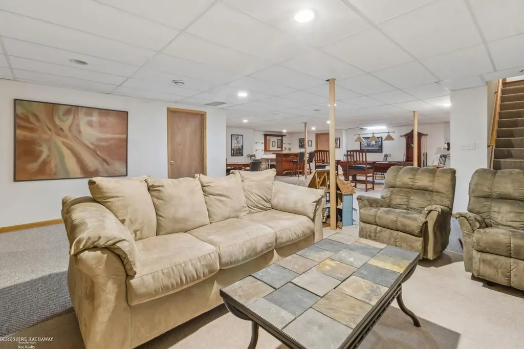 52688 Clinton Oak Lane Shelby Charter Township MI 48316