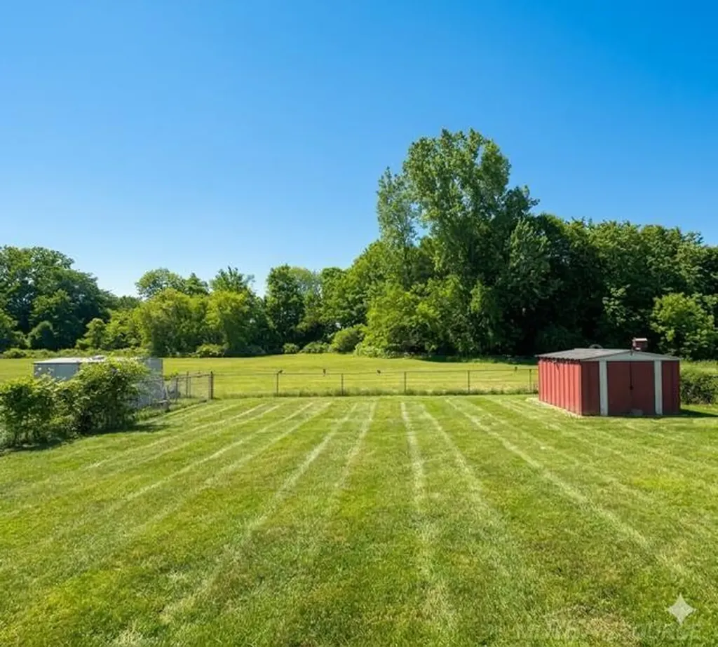 35427 Cathedral Drive Sterling Heights City MI 48312