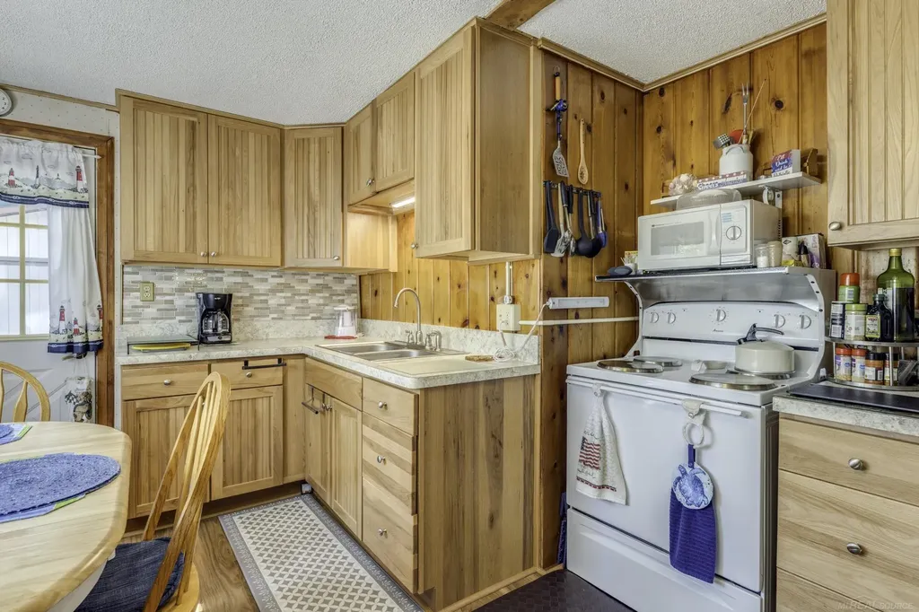 4300 N Grandview Drive Forester Township MI 48427