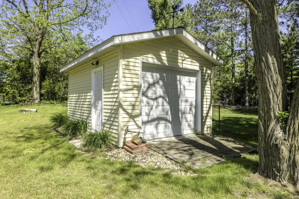 4300 N Grandview Drive Forester Township MI 48427