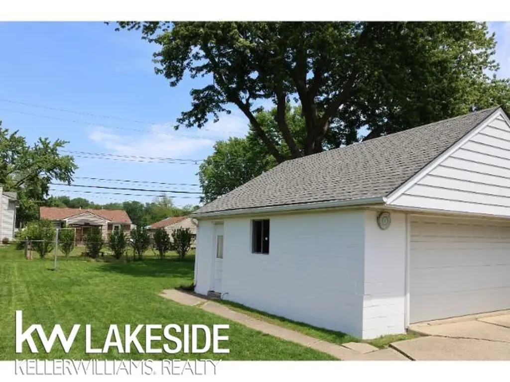 24695 Trombley Street Harrison Charter Township MI 48045