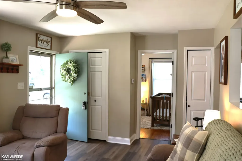 24695 Trombley Street Harrison Charter Township MI 48045