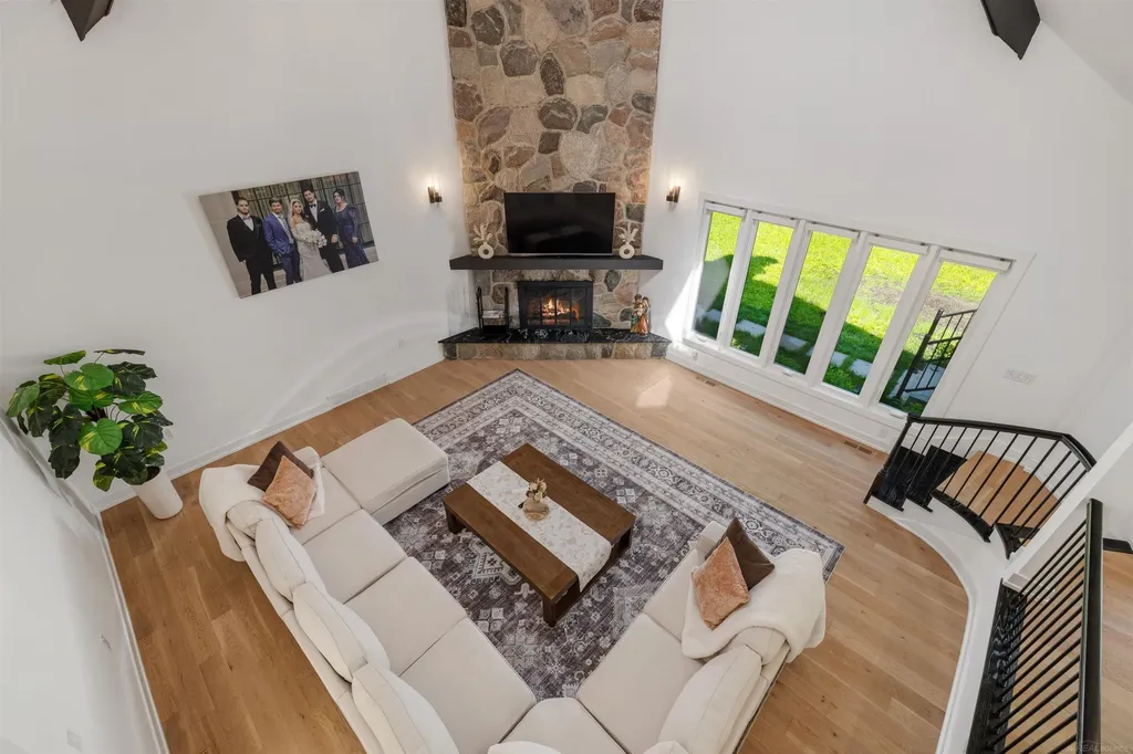 300 Camelot Way Oakland Charter Township MI 48306