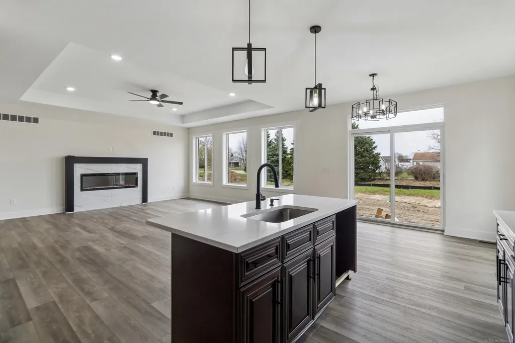 45550 Gable Drive Macomb Township MI 48044