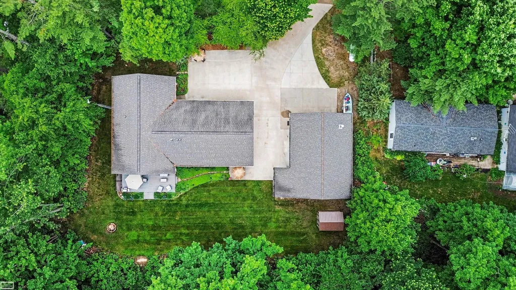 7903 Macatawa Trail Gaylord City MI 49735