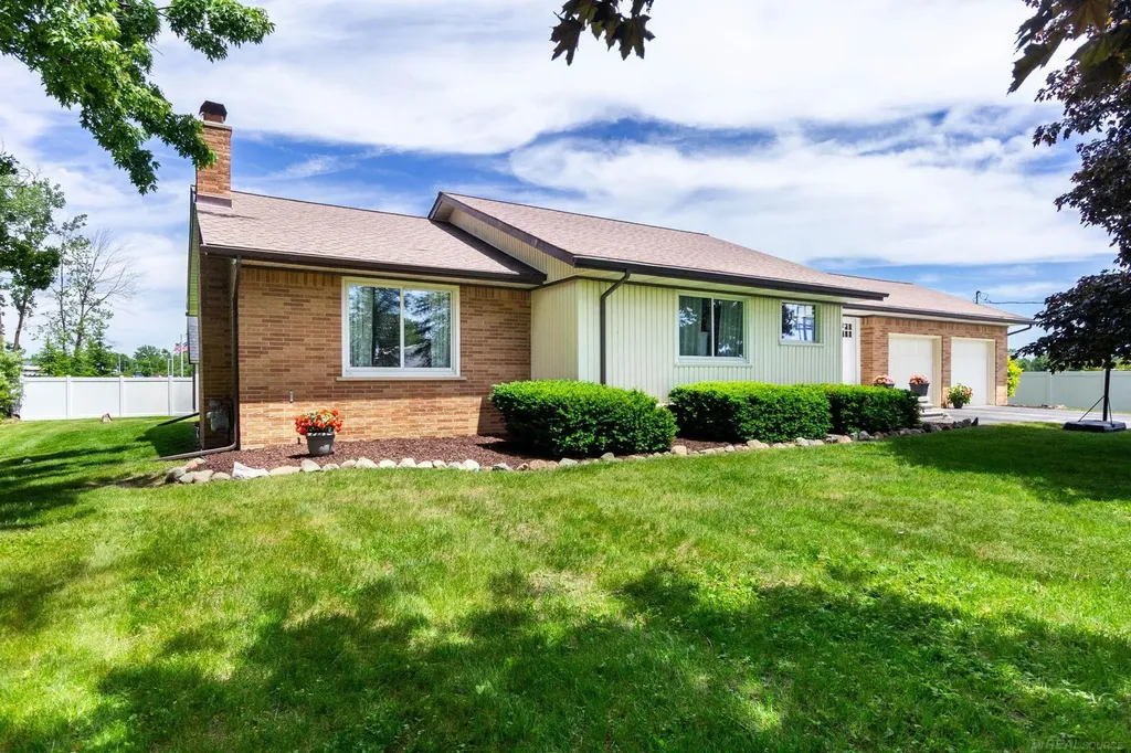 37275 31 Mile Road Richmond City MI 48062