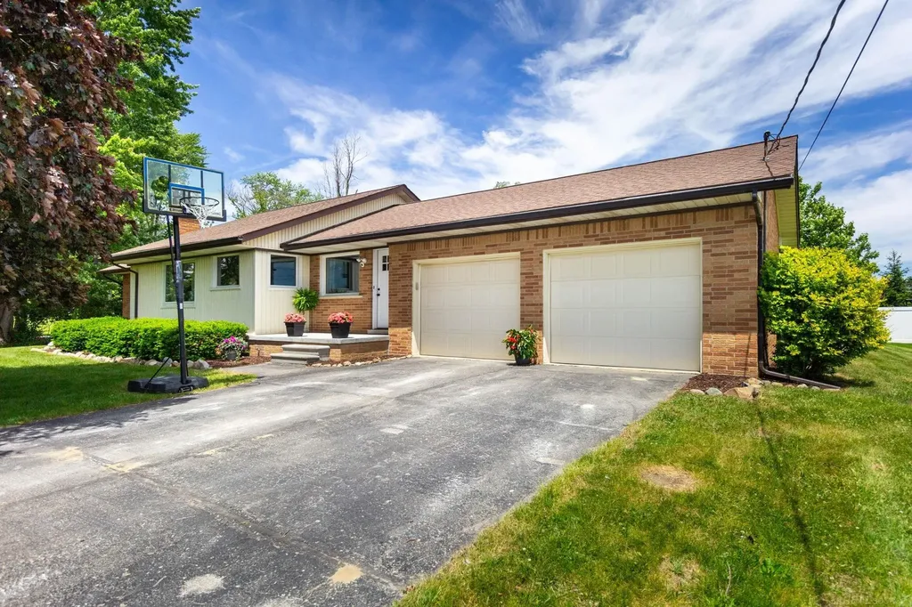 37275 31 Mile Road Richmond City MI 48062