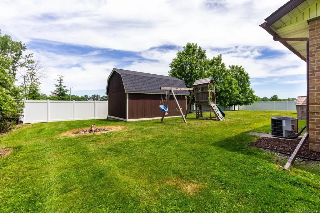 37275 31 Mile Road Richmond City MI 48062