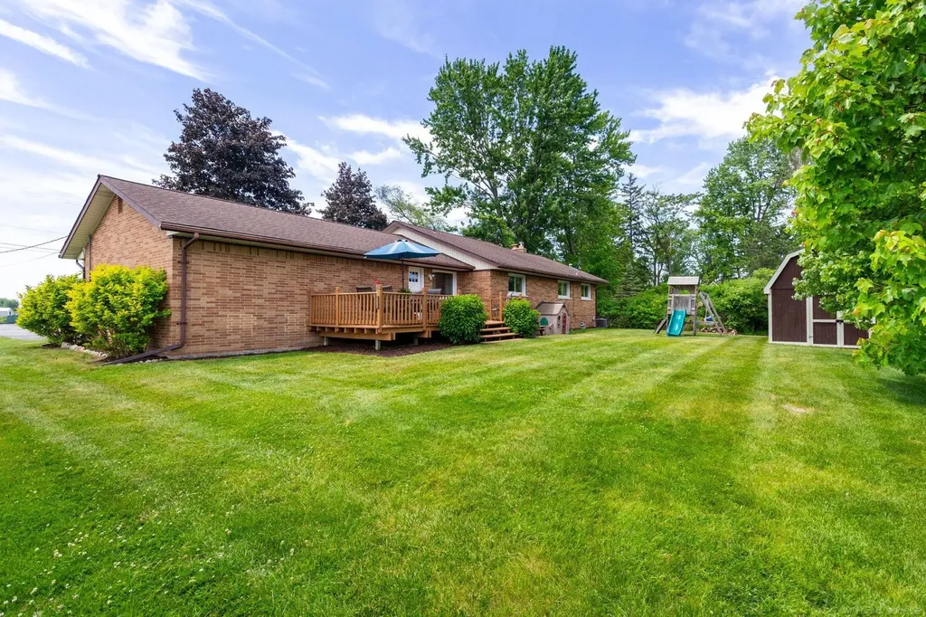 37275 31 Mile Road Richmond City MI 48062