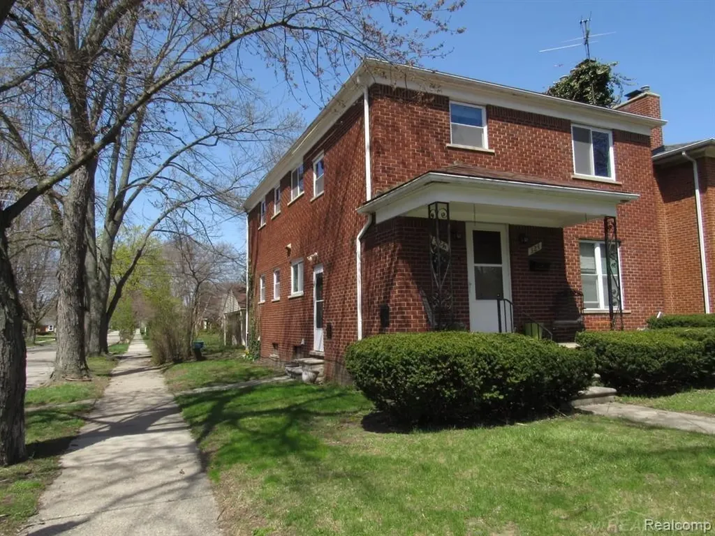 326 Catalpa Drive Royal Oak City MI 48067