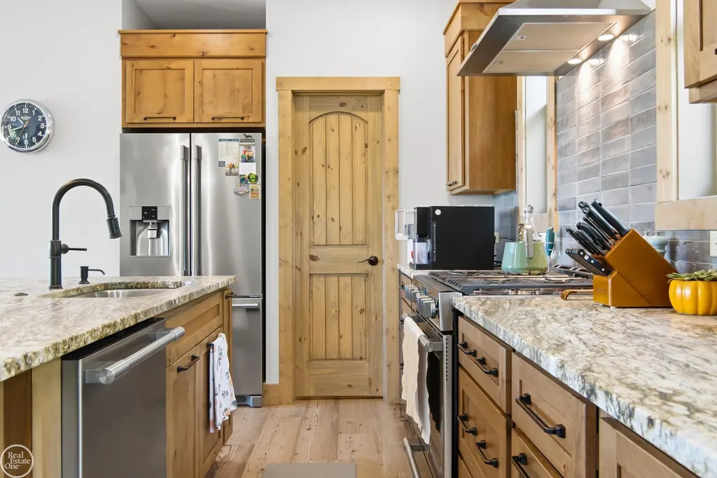 525 High Pines Trail Melrose Township MI 49712