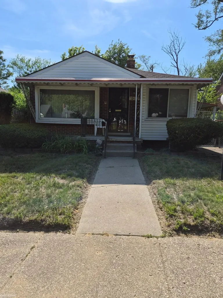 19461 Murray Hill Street Detroit City MI 48235