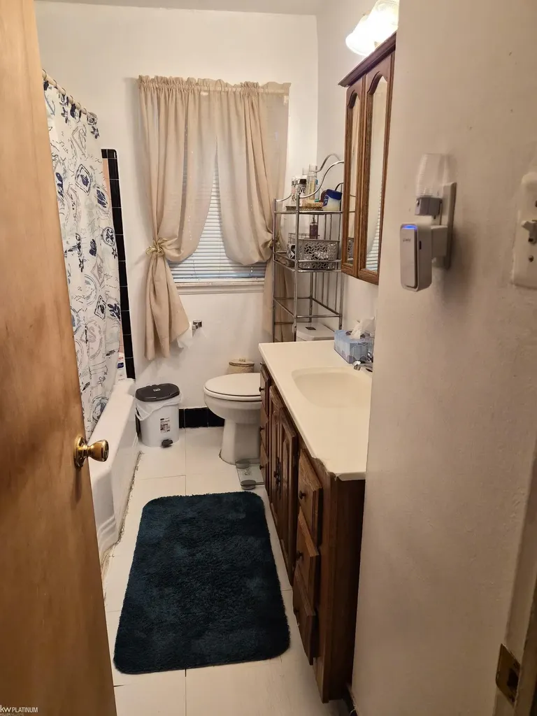 19461 Murray Hill Street Detroit City MI 48235