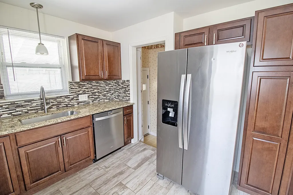 19836 Shady Lane Avenue St. Clair Shores City MI 48080