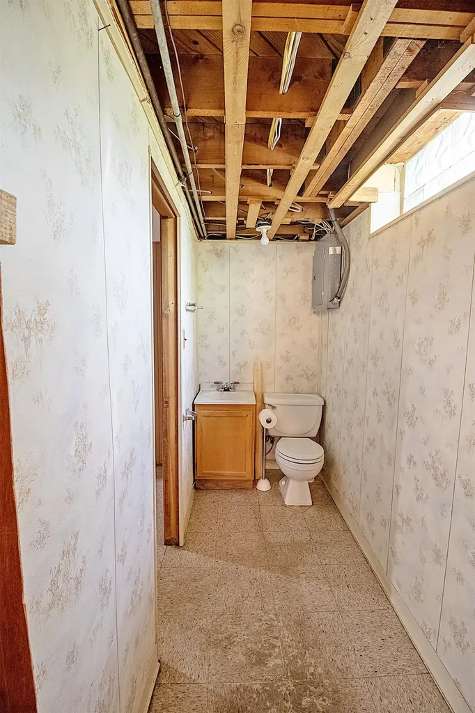 19836 Shady Lane Avenue St. Clair Shores City MI 48080