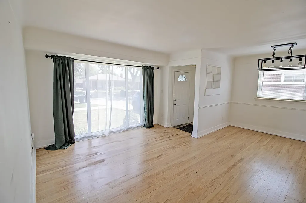 19836 Shady Lane Avenue St. Clair Shores City MI 48080