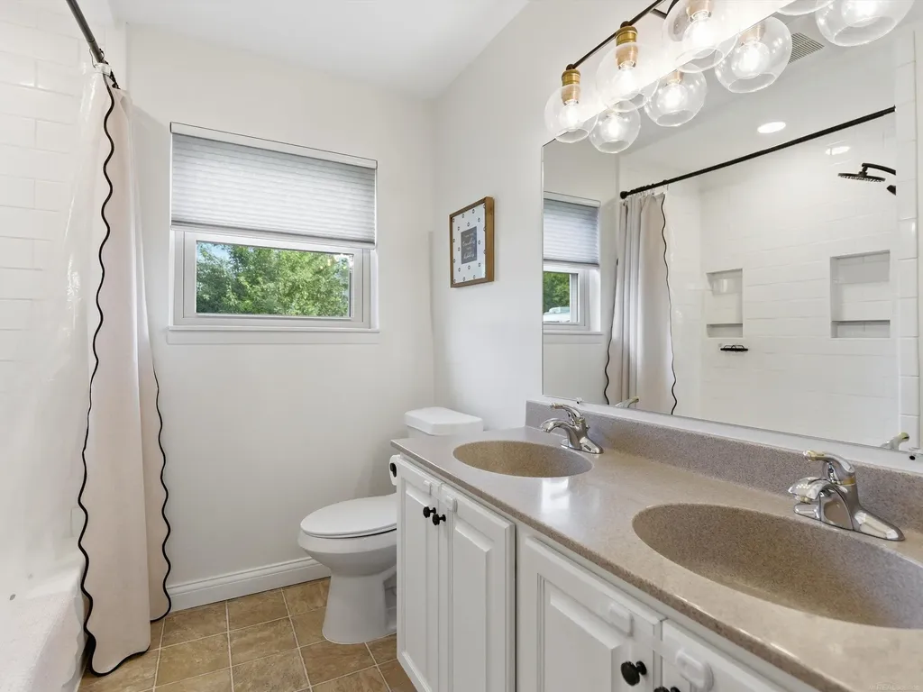 15637 Cox Street Clinton Charter Township MI 48038