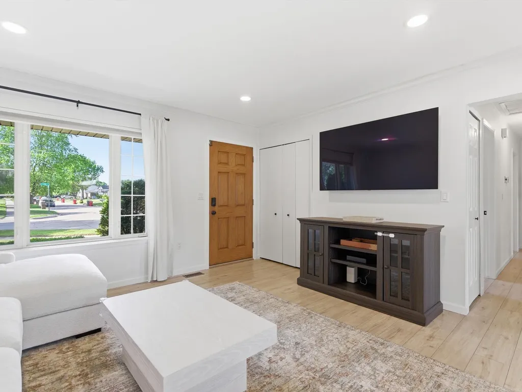 15637 Cox Street Clinton Charter Township MI 48038