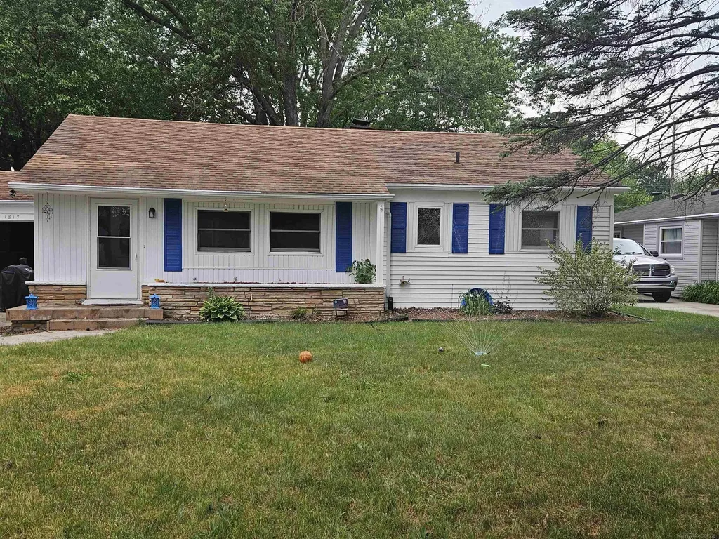 1817 Saint Clair Blvd Street Algonac City MI 48001