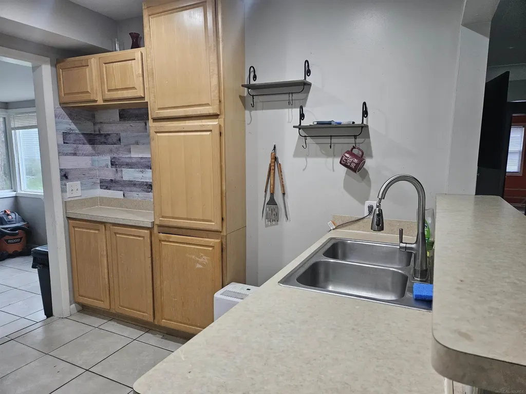 1817 Saint Clair Blvd Street Algonac City MI 48001