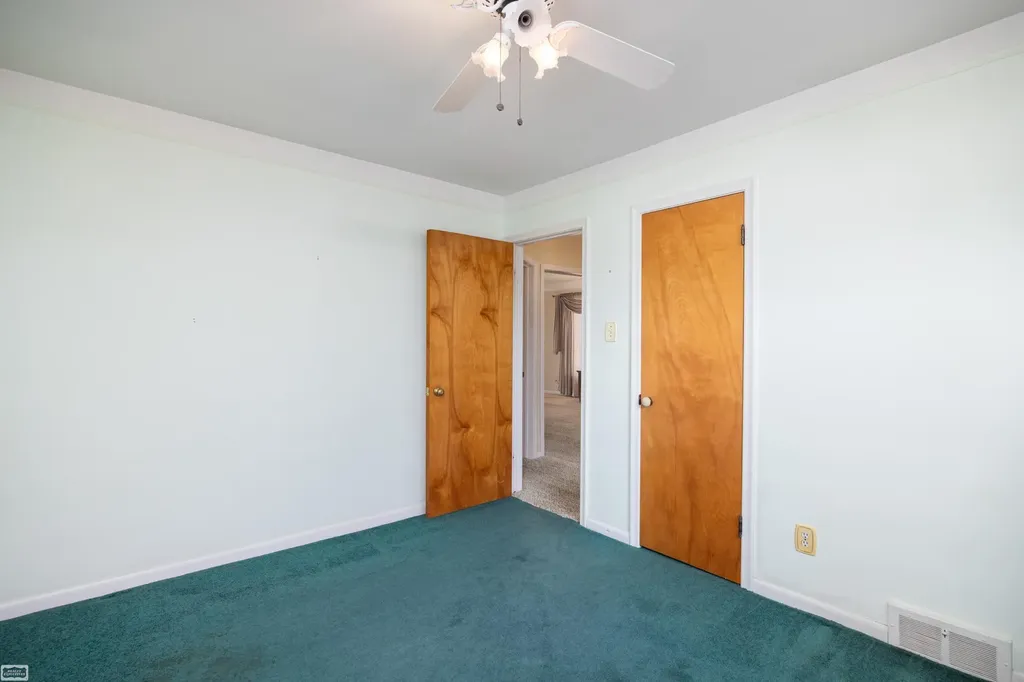 20424 Sunnydale Street St. Clair Shores City MI 48081