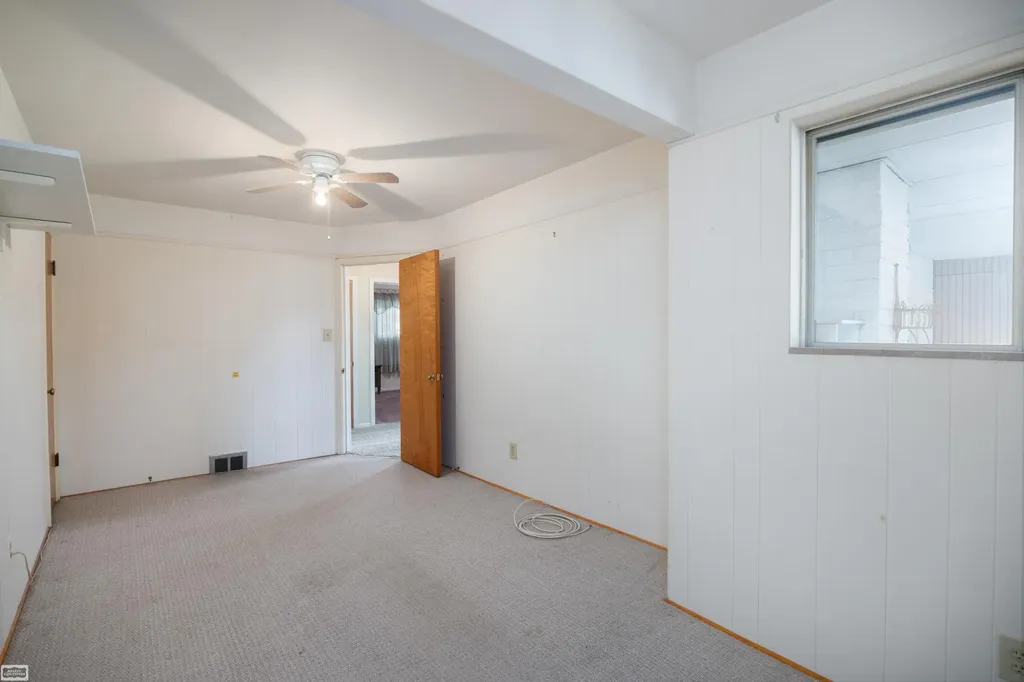 20424 Sunnydale Street St. Clair Shores City MI 48081