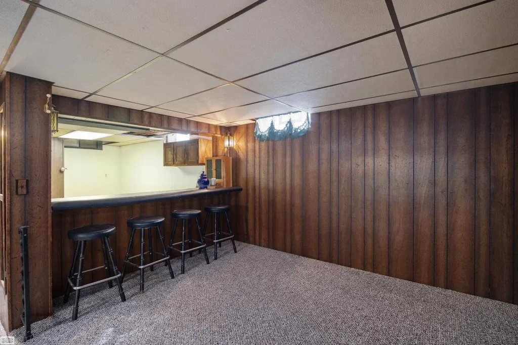 20424 Sunnydale Street St. Clair Shores City MI 48081