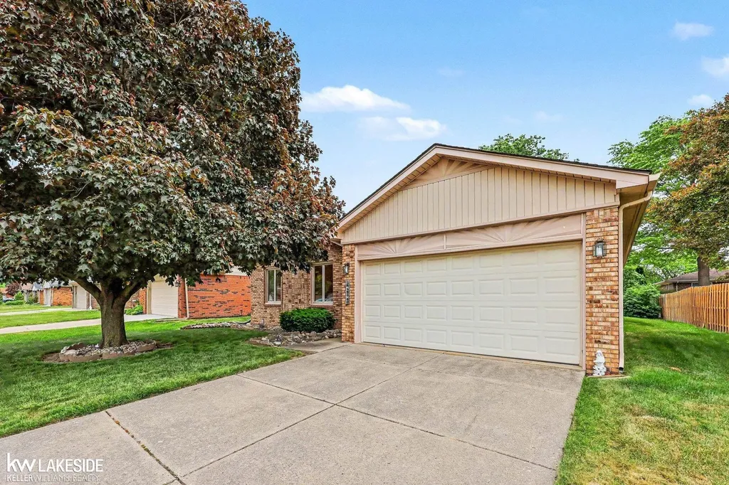 46396 Peach Grove Avenue Macomb Township MI 48044