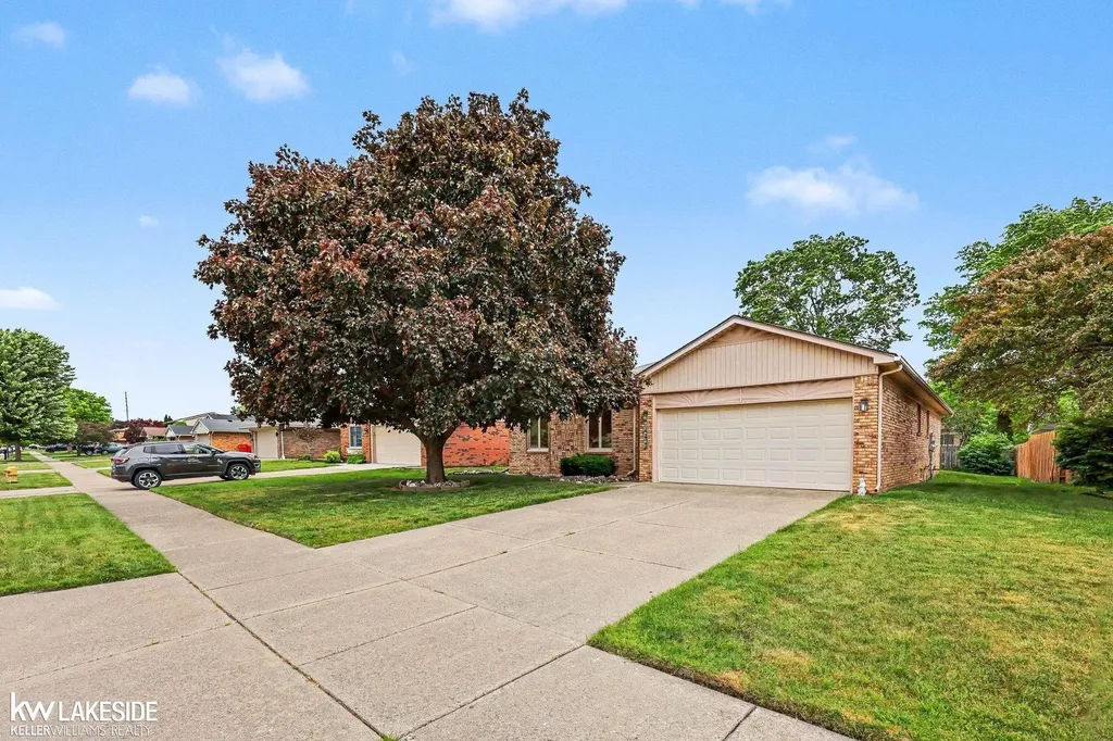 46396 Peach Grove Avenue Macomb Township MI 48044