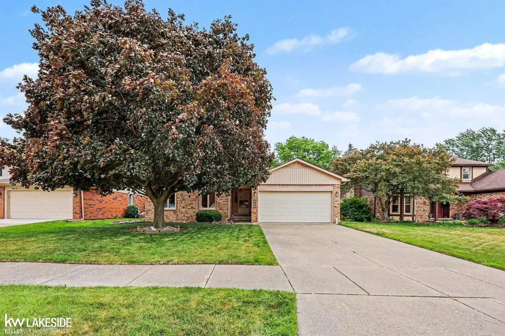 46396 Peach Grove Avenue Macomb Township MI 48044