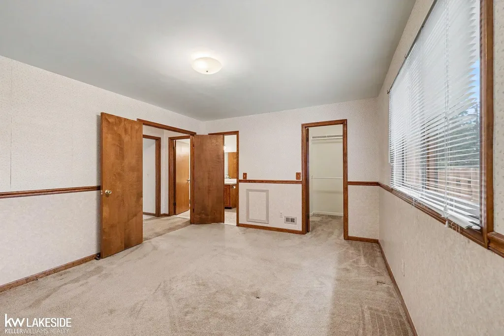 46396 Peach Grove Avenue Macomb Township MI 48044