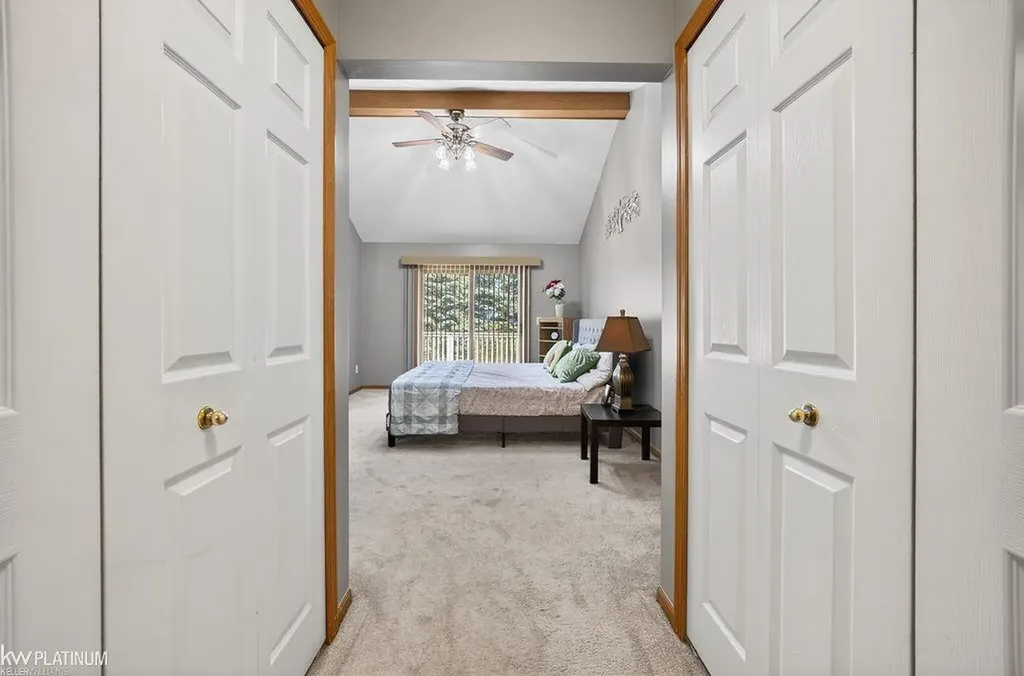 54532 Cambridge Drive Shelby Charter Township MI 48315
