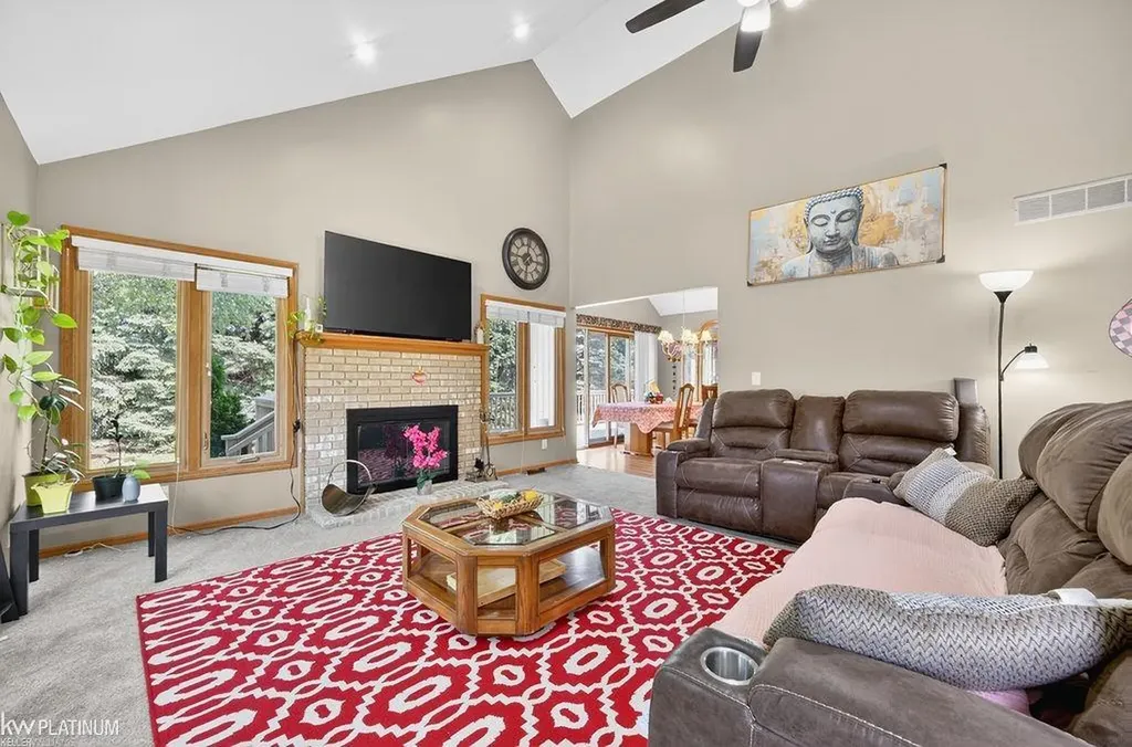 54532 Cambridge Drive Shelby Charter Township MI 48315