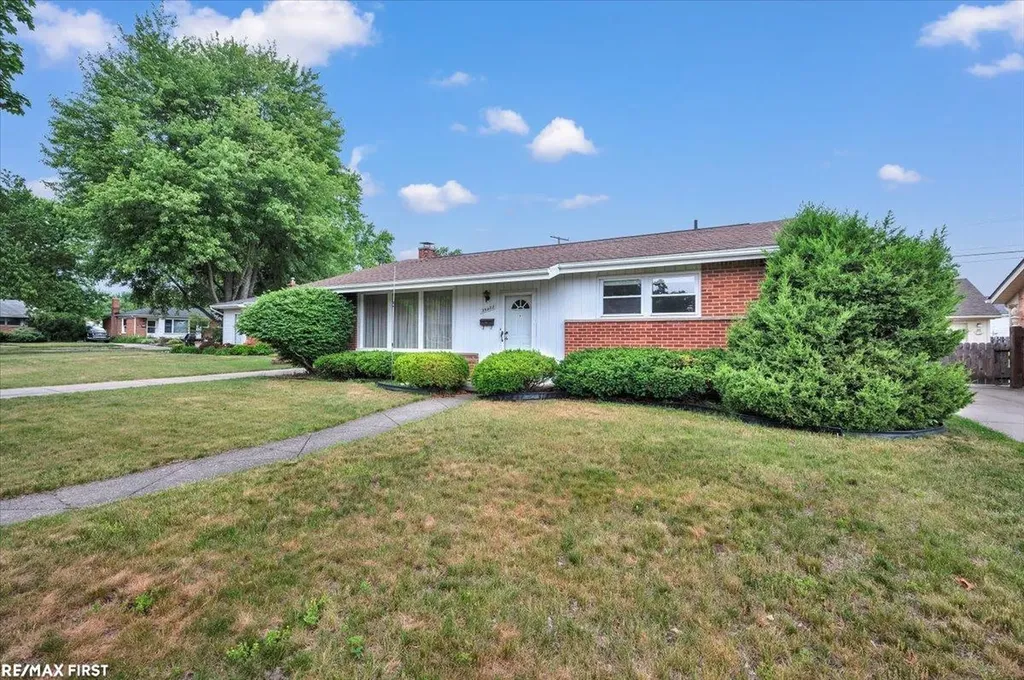 35488 Hathaway Street Livonia City MI 48150