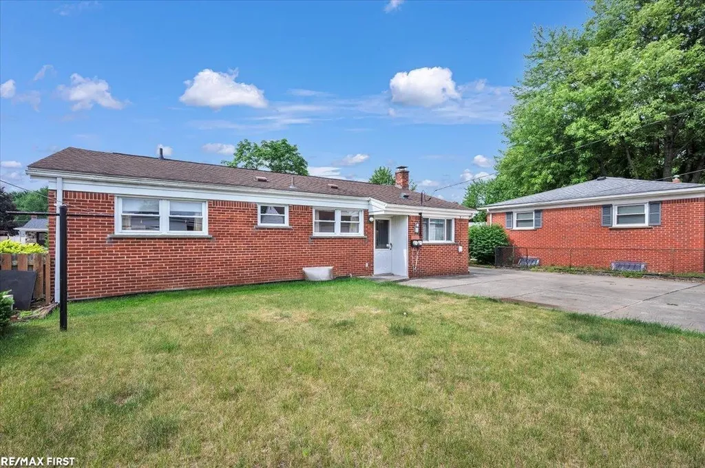 35488 Hathaway Street Livonia City MI 48150