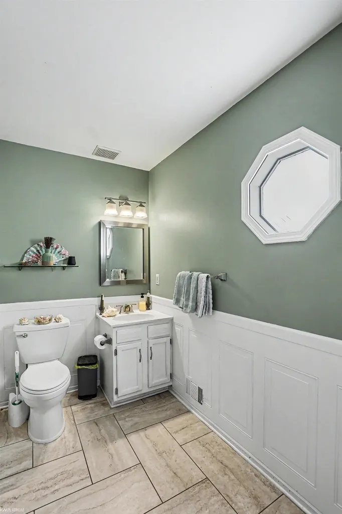 400 Hemlock Lane Marysville City MI 48040