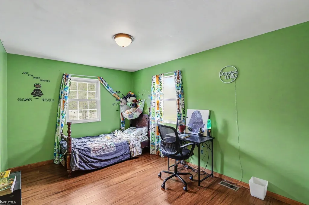 400 Hemlock Lane Marysville City MI 48040