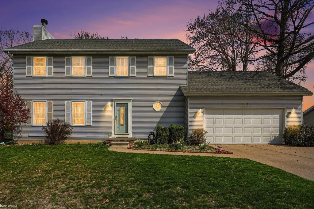 400 Hemlock Lane Marysville City MI 48040