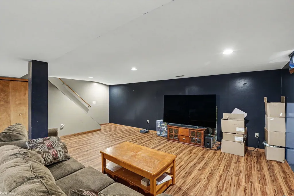 400 Hemlock Lane Marysville City MI 48040