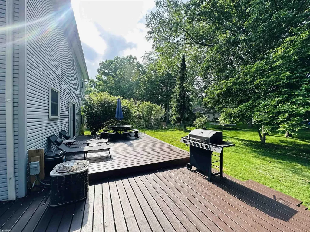 400 Hemlock Lane Marysville City MI 48040