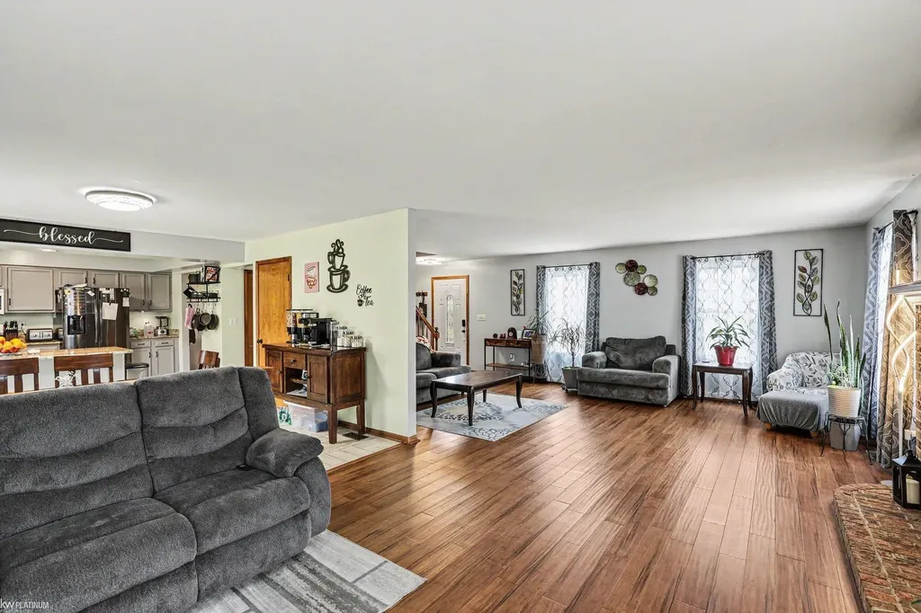 400 Hemlock Lane Marysville City MI 48040