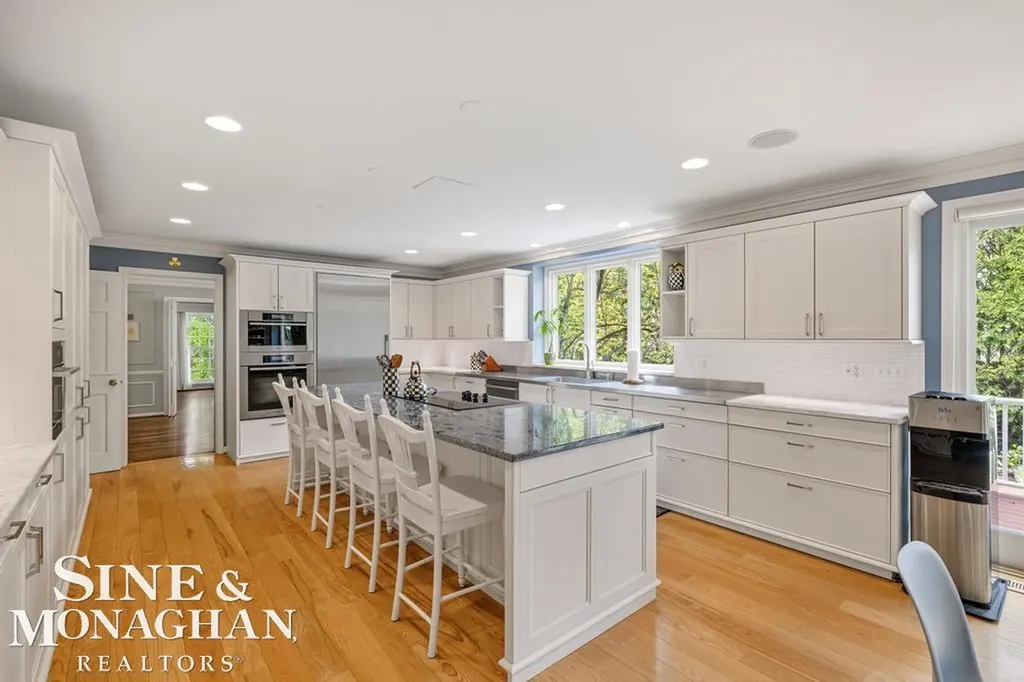 66 Colonial Road Village Of Grosse Pointe Shores City MI 48236