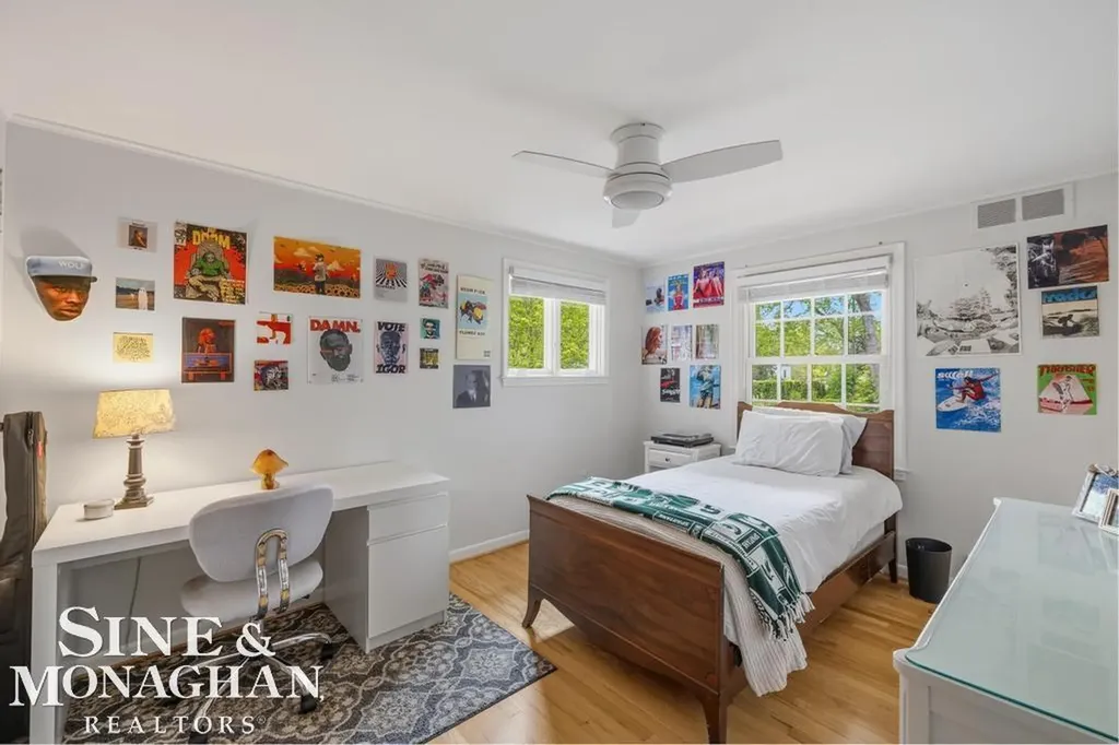 66 Colonial Road Village Of Grosse Pointe Shores City MI 48236