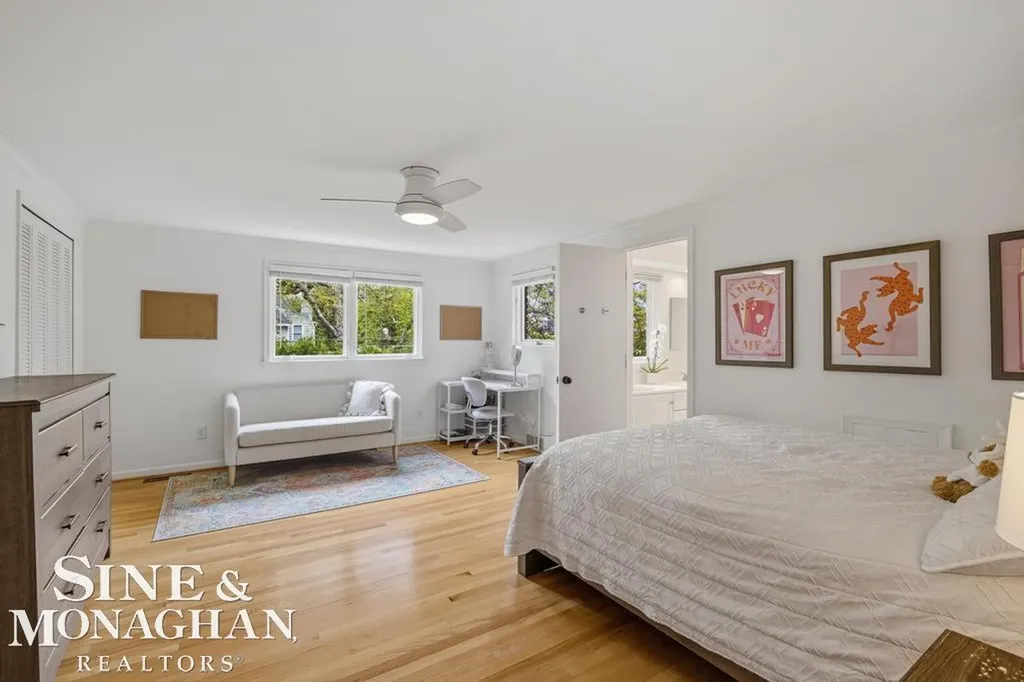 66 Colonial Road Village Of Grosse Pointe Shores City MI 48236