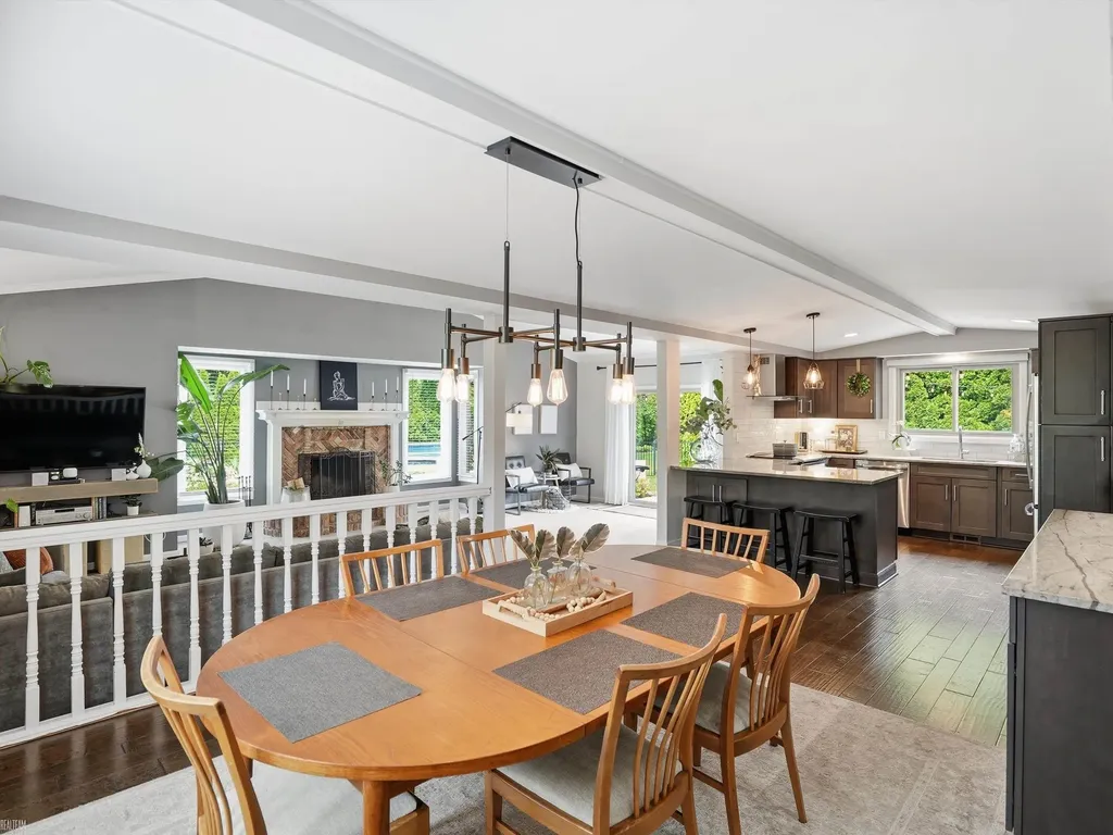 14871 Crofton Drive Shelby Charter Township MI 48315