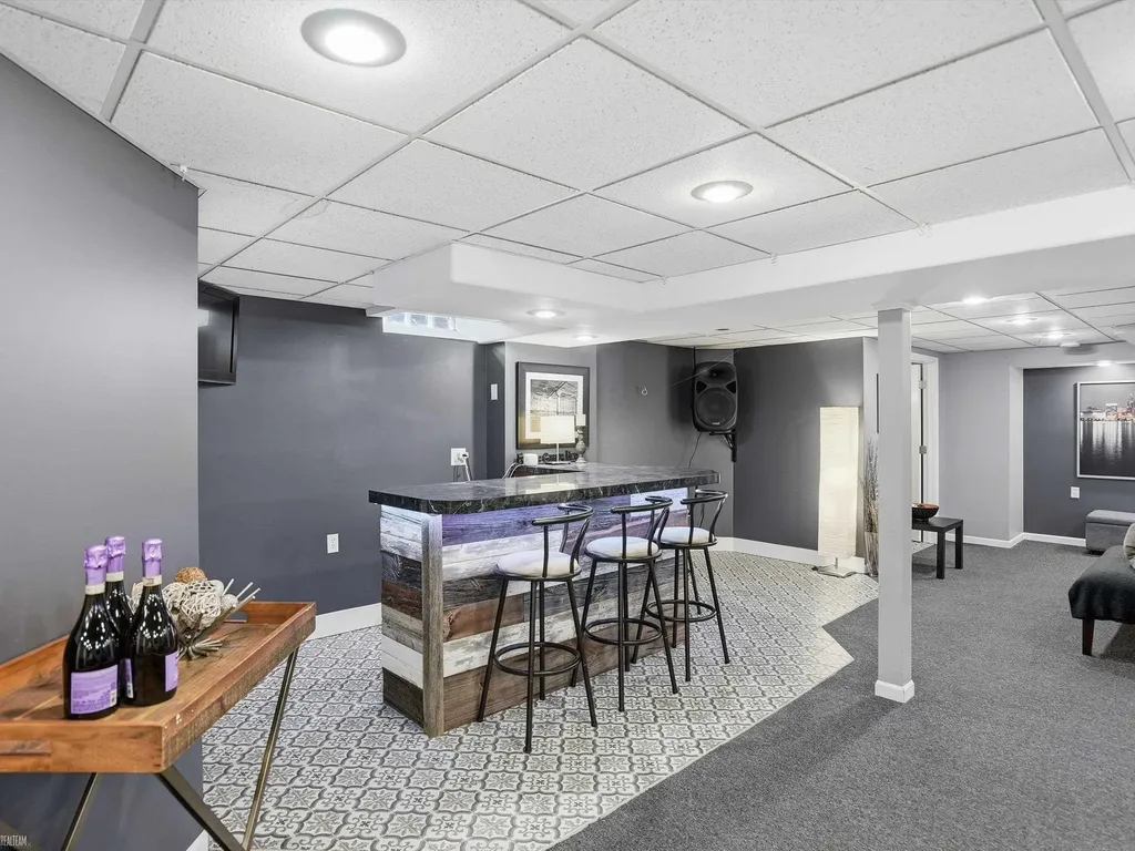 14871 Crofton Drive Shelby Charter Township MI 48315